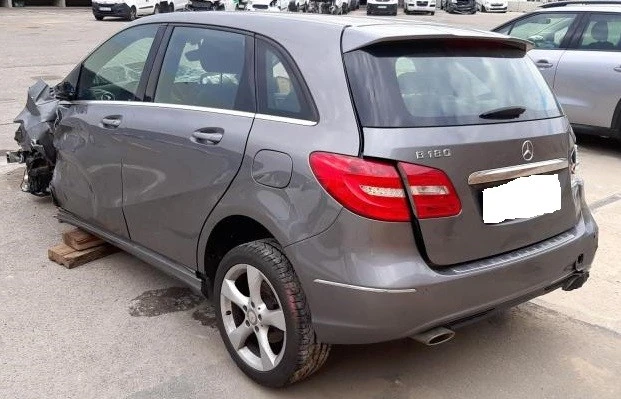 Peças Mercedes-Benz B180i (W246) 2013